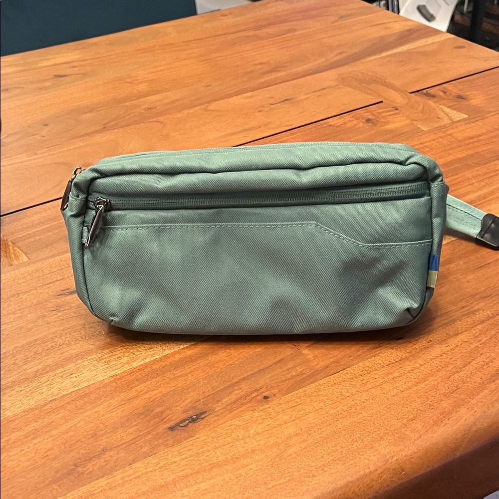 Green crossbody Bag
